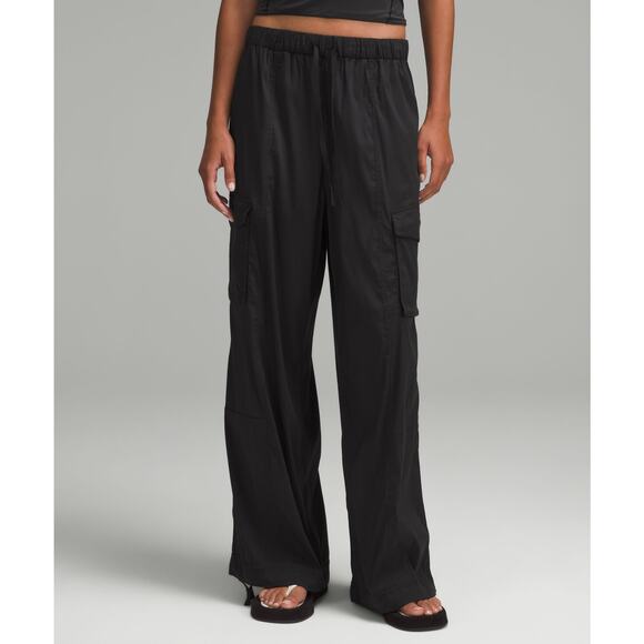 Lululemon Lightweight Black Tencel Lyocell Adjustable Mid-Rise Cargo Pant Size